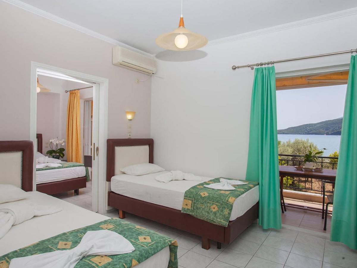 Dimosthenis Apartments Nydri (Lefkada) Bagian luar foto